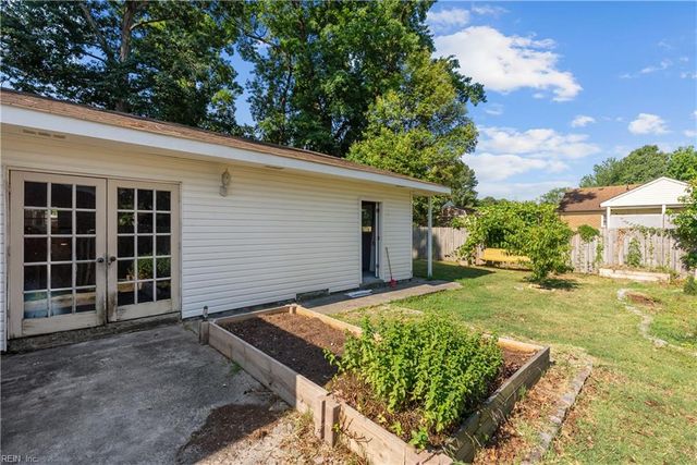624 Rock DR, Chesapeake, VA 23323