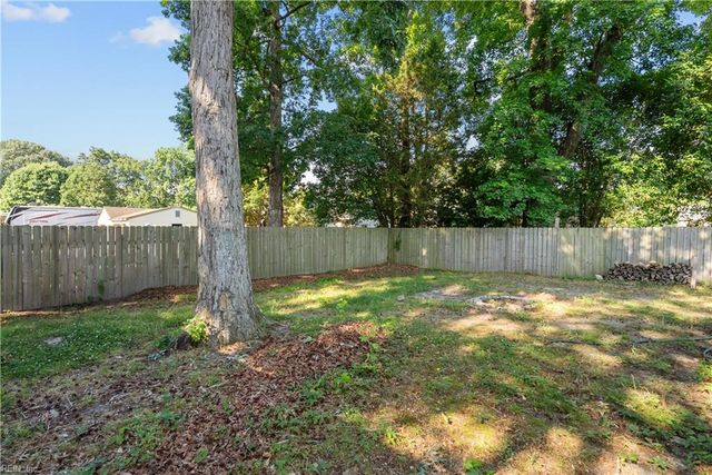 624 Rock DR, Chesapeake, VA 23323