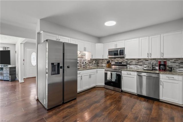 624 Rock DR, Chesapeake, VA 23323