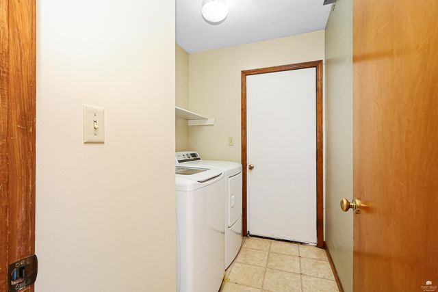 2316 Spain Drive, Manhattan, KS 66502