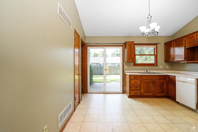 2316 Spain Drive, Manhattan, KS 66502