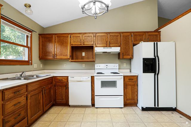2316 Spain Drive, Manhattan, KS 66502