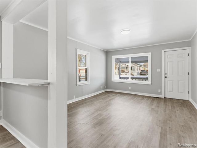 23449 Carlisle Avenue, Hazel Park, MI 48030