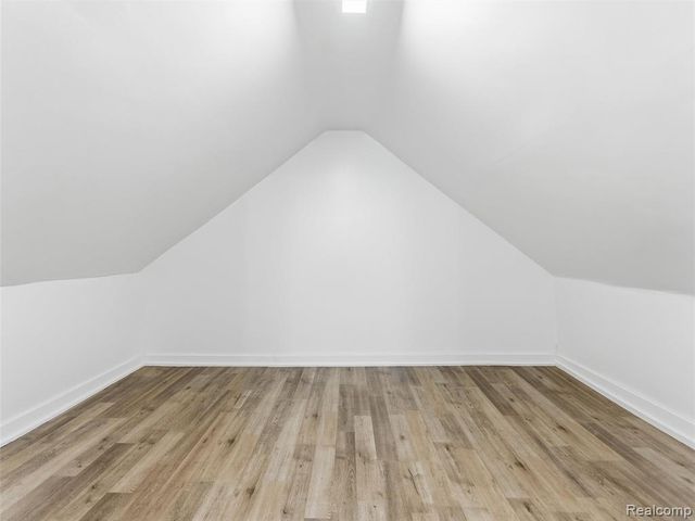 23449 Carlisle Avenue, Hazel Park, MI 48030