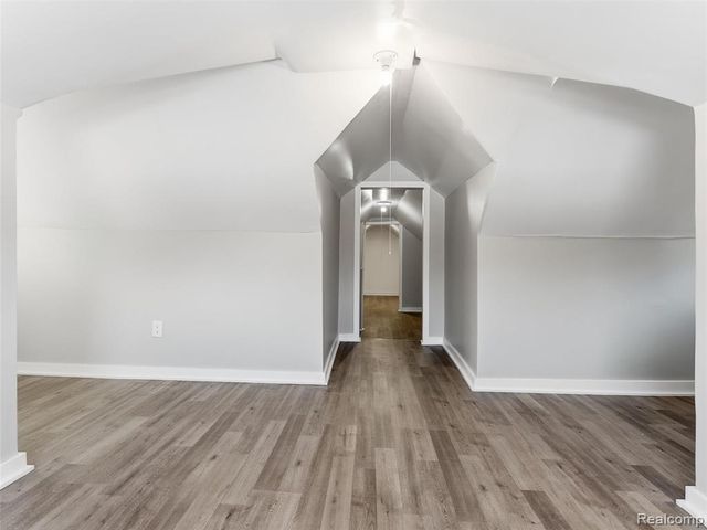 23449 Carlisle Avenue, Hazel Park, MI 48030