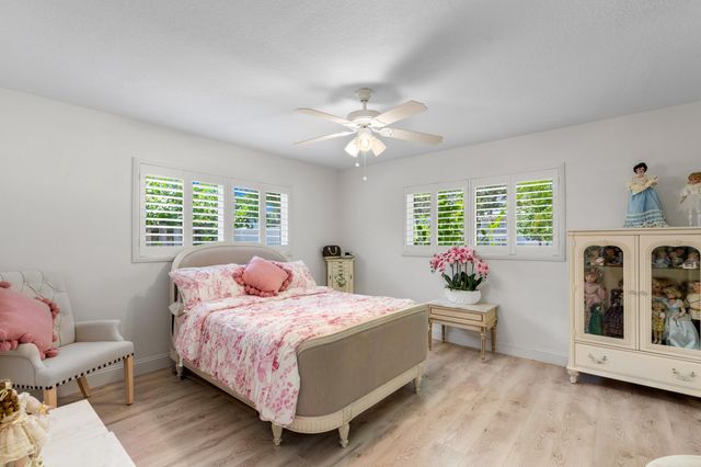 874 NW 2ND Avenue, Boca Raton, FL 33432