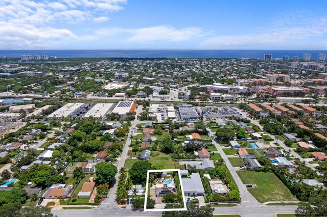 874 NW 2ND Avenue, Boca Raton, FL 33432