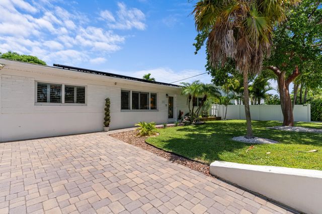 874 NW 2ND Avenue, Boca Raton, FL 33432