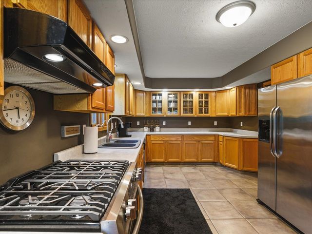 7723 Bridlewood Road, Caledonia, IL 61011