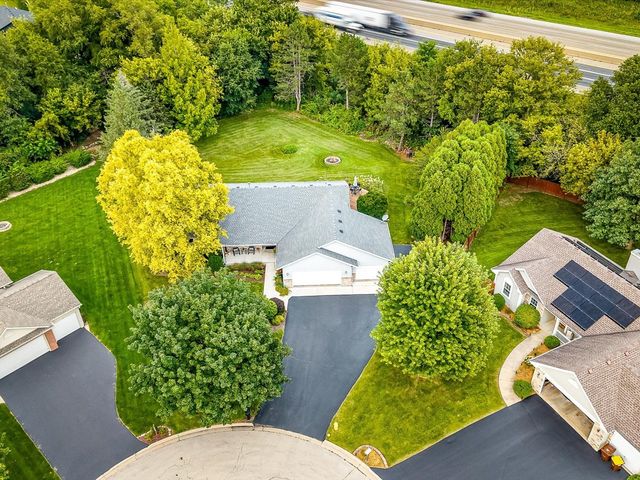 7723 Bridlewood Road, Caledonia, IL 61011