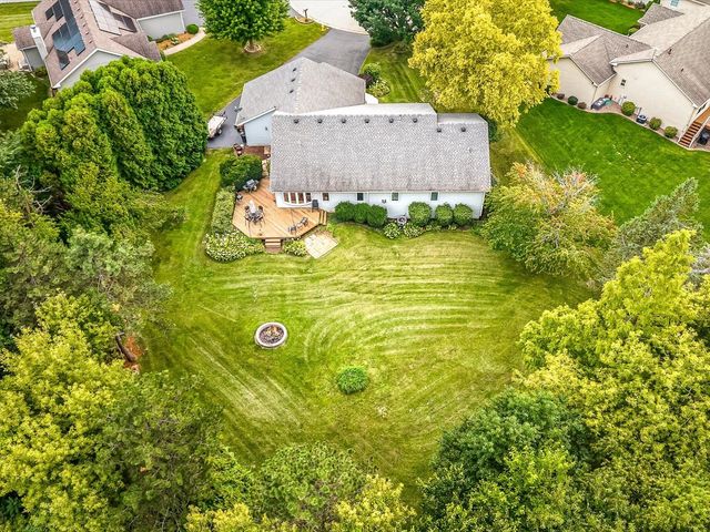 7723 Bridlewood Road, Caledonia, IL 61011