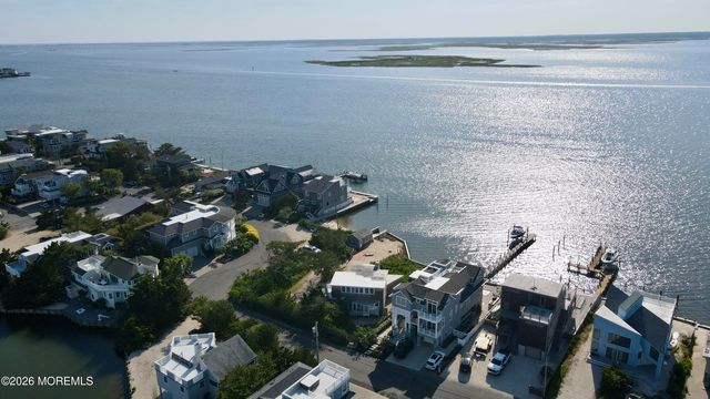 8202 Bay Terrace, Harvey Cedars, NJ 08008