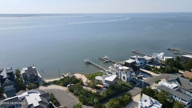 8202 Bay Terrace, Harvey Cedars, NJ 08008