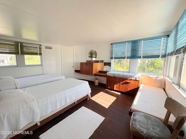8202 Bay Terrace, Harvey Cedars, NJ 08008