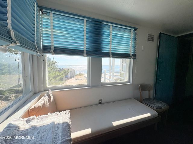 8202 Bay Terrace, Harvey Cedars, NJ 08008