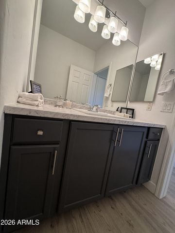 1718 W COLTER Street 110, Phoenix, AZ 85015