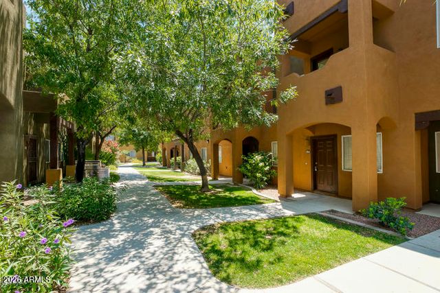 1718 W COLTER Street 110, Phoenix, AZ 85015