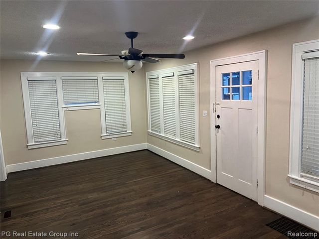 306 Virginia Avenue, Royal Oak, MI 48067