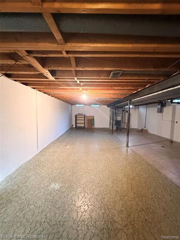 14144 Martin Road, Warren, MI 48088