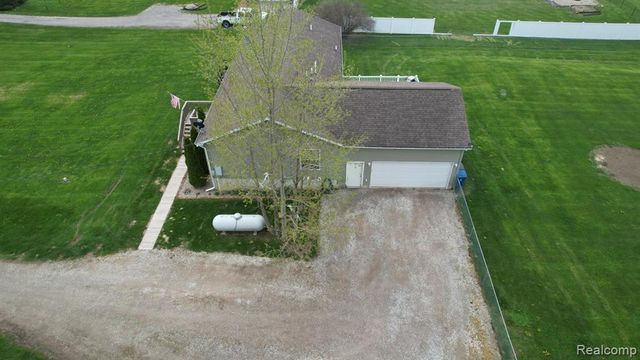 3056 W Cook Road, Grand Blanc, MI 48439