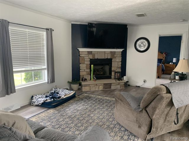 3056 W Cook Road, Grand Blanc, MI 48439