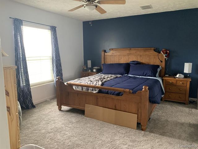3056 W Cook Road, Grand Blanc, MI 48439
