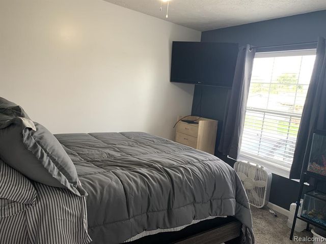 3056 W Cook Road, Grand Blanc, MI 48439