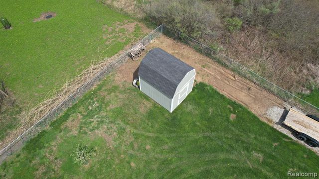 3056 W Cook Road, Grand Blanc, MI 48439