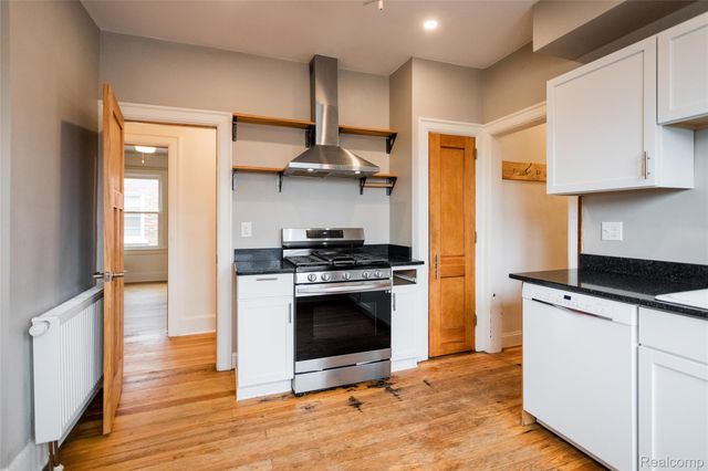 4100 Helen Street, Detroit, MI 48207