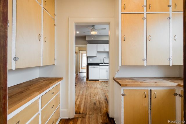 4100 Helen Street, Detroit, MI 48207