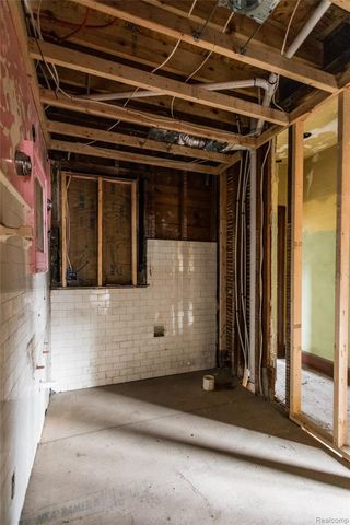 4100 Helen Street, Detroit, MI 48207