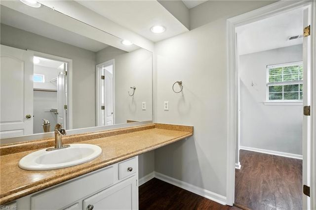 2425 Annie CIR, Chesapeake, VA 23323
