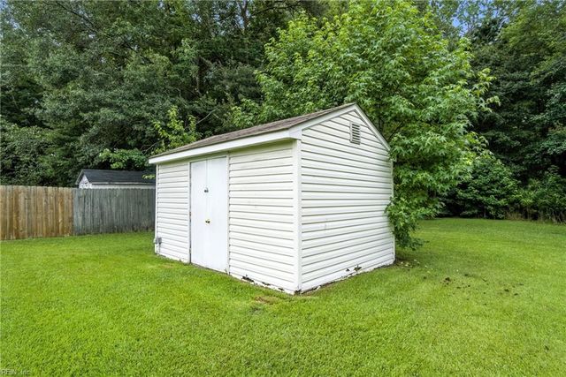 2425 Annie CIR, Chesapeake, VA 23323
