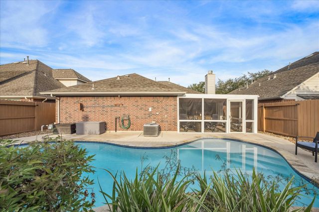107 Rocky Cove Lane, Dickinson, TX 77539