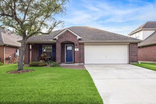 107 Rocky Cove Lane, Dickinson, TX 77539