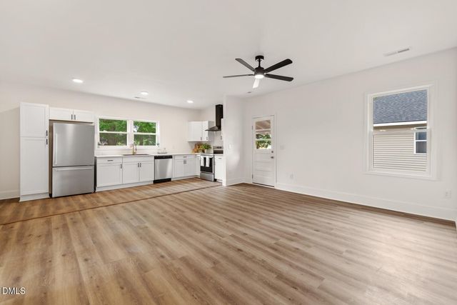 407 W D Street, Erwin, NC 28339