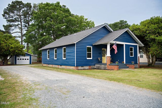 407 W D Street, Erwin, NC 28339