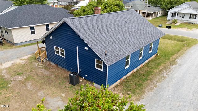 407 W D Street, Erwin, NC 28339