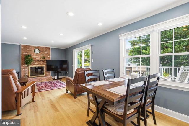 33 COUNTRY HILLS DR, Newark, DE 19711
