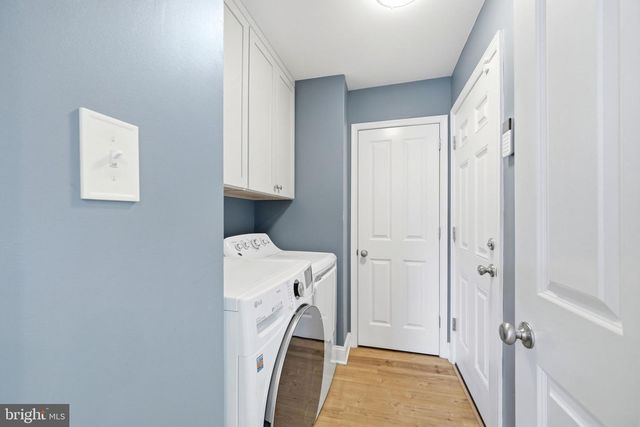 33 COUNTRY HILLS DR, Newark, DE 19711