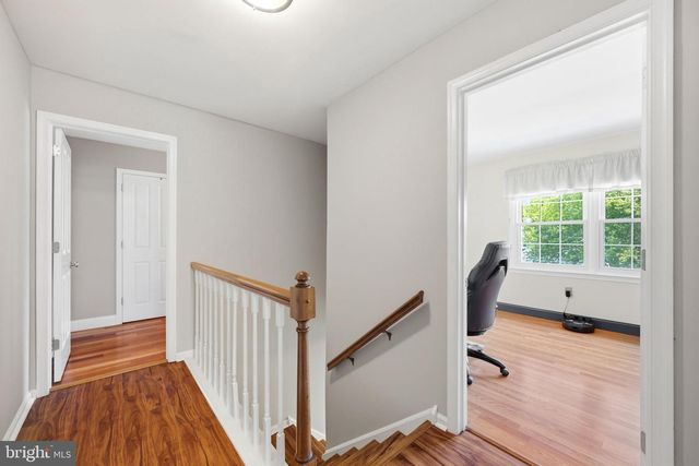 33 COUNTRY HILLS DR, Newark, DE 19711