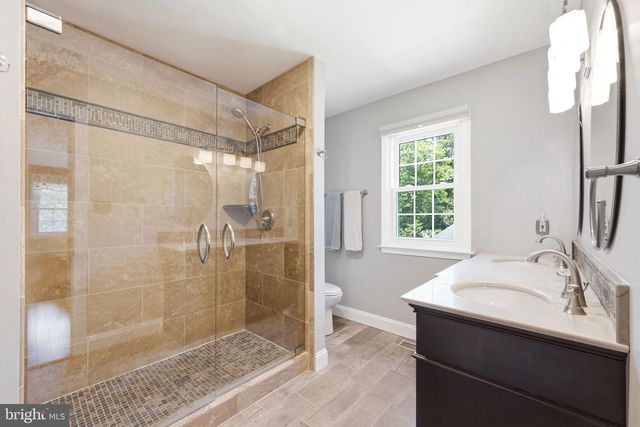 33 COUNTRY HILLS DR, Newark, DE 19711