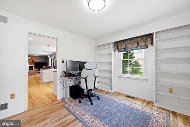 33 COUNTRY HILLS DR, Newark, DE 19711