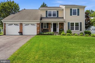 33 COUNTRY HILLS DR, Newark, DE 19711