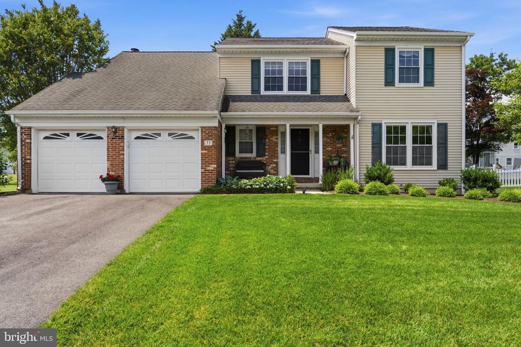 33 COUNTRY HILLS DR, Newark, DE 19711
