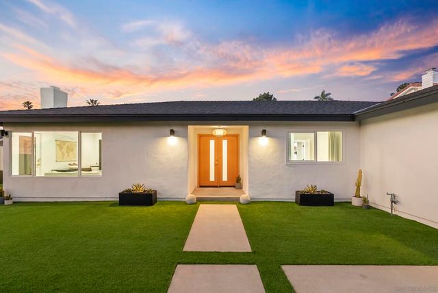 1110 Sea Village Dr, Cardiff By The Sea, CA 92007