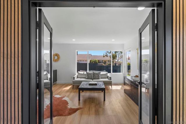 1110 Sea Village Dr, Cardiff By The Sea, CA 92007