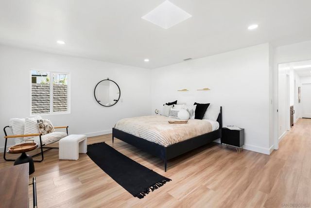 1110 Sea Village Dr, Cardiff By The Sea, CA 92007