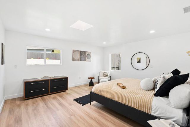 1110 Sea Village Dr, Cardiff By The Sea, CA 92007