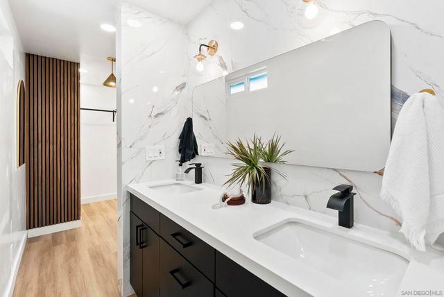 1110 Sea Village Dr, Cardiff By The Sea, CA 92007